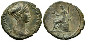 Sabina. Unit. 128-134 AD. Rome. (Ric-1023 Hadrianus). (Bmcre-1900 Hadrianus). Anv.: SABINA AVGVSTA HADRIANI AVG P P, draped bust right, wearing stepha...