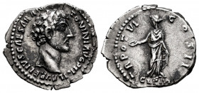 Marcus Aurelius. Denarius. 151-153 AD. Rome. (Ric-456). Anv.: AVRELIVS CAESAR ANTONINI AVG PII FIL, bare head right. Rev.: TR POT VI COS II, Clementia...