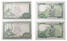 España 2 billetes de 1000 pesetas 1965. San Isidoro. Misma numeración muy raros. (posiblemente se atasco el numeral.)
sc-