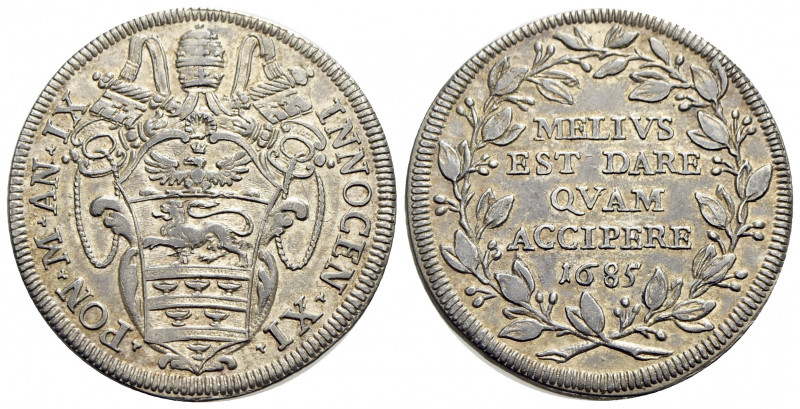 ROMA. Innocenzo XI (1676-1689) Testone 1685/ IX (g. 0,68). Stemma tra rami di pa...