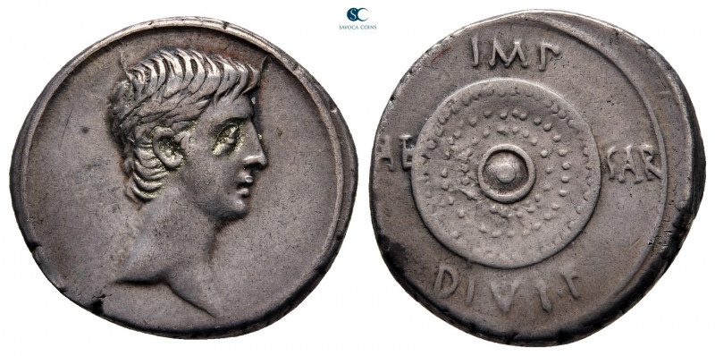 Octavian 29-27 BC. Military mint moving with Octavian
Denarius AR

20 mm, 3,8...