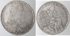 Napoli. Carlo II. 1674-1700. Mezzo Ducato 1684. Ag.