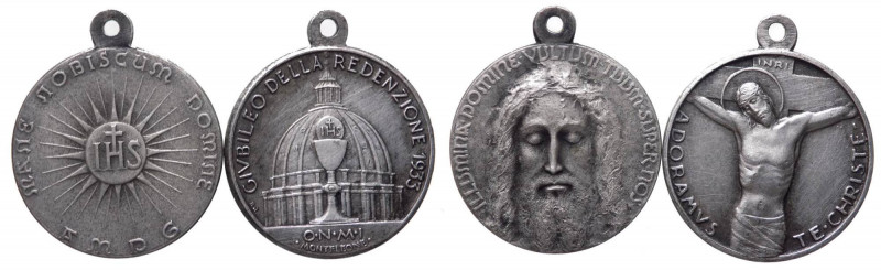 Lotto n.2 medaglie con la raffigurazione di Cristo - Ag - con appiccagnolo - - Ø...