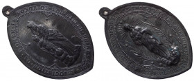 Medaglietta a forma di Mandorla, estera, con raffigurazioni diverse - con appiccagnolo - - Ø mm34x51

n.a.

 Worldwide shipping