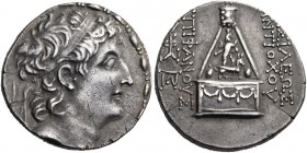 Seleukid Kings of Syria. Antiochos VIII Epiphanes (Grypos), 121/0-97/6 BC. Tetradrachm (Silver, 28 mm, 16.56 g, 12 h), Tarsos, 121/0-114/3. Diademed h...