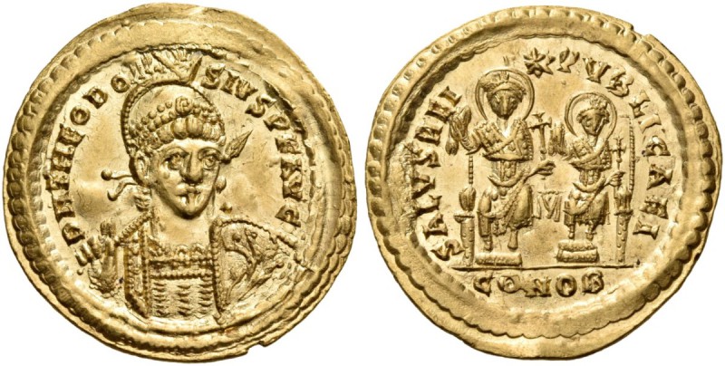 Theodosius II, 402-450. Solidus (Gold, 23 mm, 4.48 g, 6 h), Constantinople, 10th...