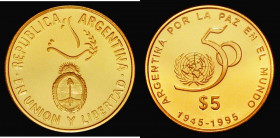 Argentina Five Pesos Gold 1995 50th Anniversary of the United Nations KM#136 Proof, the odd tiny hairline otherwise FDC, rare with a mintage of just 2...