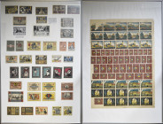 Deutschland - Notgeld: 2 Bilderrahmen - Ausstellungsrahmen mit Serienscheinen. Ein Bilderrahmen mit ca. 40 Einzelstücken und ein Bilderrahmen mit eine...