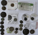 Griechische Münzen: Lot 26 Münzen, meist griechische Münzen in Silber und Bronze, dabei auch einige Münzen aus Afghanistan und Pakistan sowie 3 Neuprä...