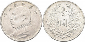 China: 1 Dollar (Yuan) Präsident Yüan Shih-kai, Year 3 (1914), KM# Y 329. Gewicht 26,7 g. Leichte Randfehler, kleine Kratzer, sonst vorzüglich.
 [dif...