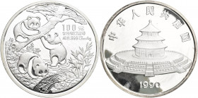 China - Volksrepublik: 100 Yuan 1990, Silber Panda, 12 OZ (373,25 g 999/1000 Silber), Großer Pandabär, Auflage nur 2.500 Ex., Münze leicht angelaufen,...