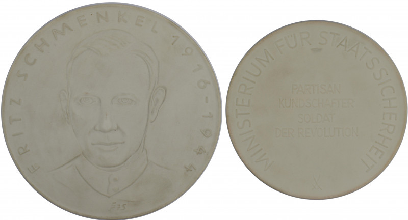 Medaillen Deutschland: DDR: Große Porzellanmedaille o. J., ”Fritz Schmenkel 1916...