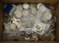 Alle Welt: Gigantisches Silberlos: Mehr als 3 Kilo an Silbermünzen. Nicht nur ”Schmelzware”, sondern auch bessere Ausgaben gesichtet. Dabei Silbermünz...