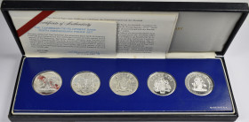 Karibik: The Caribbean Development Bank, Tenth anniversary silver proof set 1980. Set mit 5 Münzen bestehend aus: Bahamas, 10 Dollars, KM# 84, Auflage...