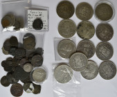 Spanien: Über 50 verschiedene Münzen, dabei Kleinmünzen des 18. Jhd. oder 13 x 5 Pesetes um 1870. Von schön bis vorzüglich.
 [differenzbesteuert]...