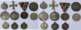 Orden & Ehrenzeichen: Russland: Kleines Lot Medaillen / Abzeichen / Orden (8) 1855 - 1945. Dabei noch Münzen, Rubel 1913 und als Belegstück Rubel 1797...