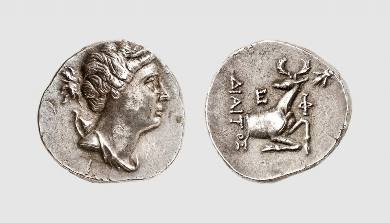 Ionia. Ephesus. 245-202 BC. AR Didrachm (6.45g, 12h). Kraay-Hirmer 601; SNG von ...