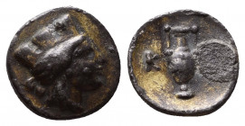ISLAND OF EPIRUS. Corcyra Hemidrachm or triobol, 4th century BC.??

Condition: Very Fine

Weight: 2.2 gr
Diameter: 13 mm