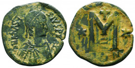 Byzantine Coins, 7th - 13th Centuries
Justinian I. A.D. 527-565. AE 
Condition: Very Fine

Weight: 17.9 gr
Diameter: 35 mm