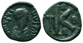 Byzantine Coins, 7th - 13th Centuries
Justinian I. A.D. 527-565. AE 
Condition: Very Fine

Weight: 7.7 gr
Diameter: 24 mm