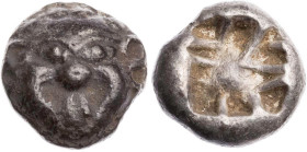 MYSIEN PARION
 AR-Drachme 5. Jh. v. Chr. Vs.: Gorgoneion v. v., Rs.: strukturiertes quadratum incusum SNG v. Aulock -; SNG France 1351-1352. 3.90 g. ...