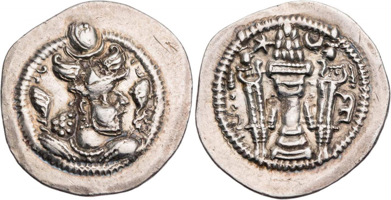 SASANIDEN
Peroz I., 457/459-484 n. Chr. AR-Drachme LYW Vs.: Büste in Ornat mit ...