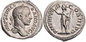 RÖMISCHE KAISERZEIT
Severus Alexander, 222-235 n. Chr. AR-Denar 230 n. Chr. Rom Vs.: IMP SEV ALE-XAND AVG, Büste mit drapierter linker Schulter und L...