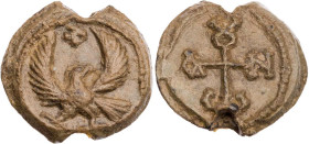 Iohannes, um 600-675. Bleisiegel Vs.: Adler steht mit ausgebreiteten Flügeln n. l., Kopf n. r., oben Kreuz, Rs.: Kreuzmonogramm, Dm. 21/23mm Metcalf, ...