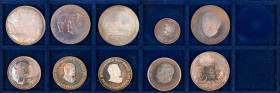 MEDAILLENLOTS
 Lot Silbermedaillen Moderne Silbermedaillen, überwiegend Feinsilber, ein Stück mit unklarer Legierung, insgesamt mindestens 165g Feins...