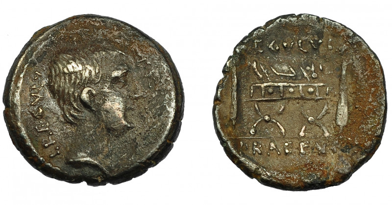 REPÚBLICA ROMANA. LIVINEIA. Denario. Roma (42 a.C.). A/ Cabeza a der.; L REGVLVS...
