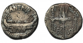 PERIODO DE JULIO CÉSAR A AUGUSTO. MARCO ANTONIO. Denario. Ceca móvil (32-31 a.C.). A/ Galera a der. R/ Aquila entre dos signa; LEG VI. AR 3,11 g. 15,5...