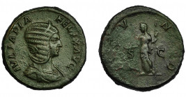 IMPERIO ROMANO. JULIA DOMNA (bajo Caracalla). Sestercio. Roma (211-217). A/ IVLIA PIA FELIX AVG. R/ Juno a izq. con pátera y cetro, a sus pies pavo re...