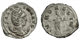 IMPERIO ROMANO. SALONINA. Antoniniano. Roma (257-258). R/ Juno a izq. con pátera y cetro; IVNO REGINA. AR 3,11 g. 21,05 mm. RIC-29. P.O. MBC+.