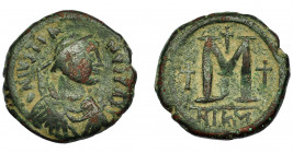 IMPERIO BIZANTINO. JUSTINIANO I. Follis. Nicomedia (527-565). AE 17,93 g. 29,8 mm. SBB-199. BC+/MBC-.