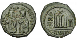 IMPERIO BIZANTINO. FOCAS. Follis. Antioquía (604-605). AE 9,98 g. 25,7 mm. SBB-671. MBC/MBC+.