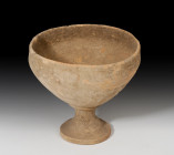 PRÓXIMO ORIENTE. IRÁN. Copa (tipo Tepe Hissar y Tepe Chalow) (IV-III milenio a.C.). Cerámica. Altura 17,8 cm. Diámetro 18,7 cm.