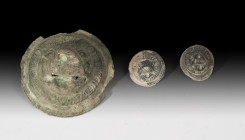 ROMA. Imperio Romano. Lote de tres clavos y/o apliques leontiformes (I d.C.). Bronce. Diámetro 1,9-5,2 cm.