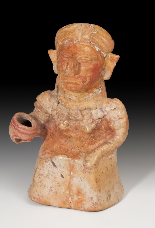 PREHISPÁNICO. Cultura Maya. Figura masculina (600-900 d.C.). Cerámica. Altura 26...