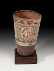 PREHISPÁNICO. Cultura Nazca. Vasija o vaso (175-597 d.C.). Cerámica polícroma, roji-blanco. Altura 15,8 cm. Diámetro 9,9 cm. Restaurado / pegado. No i...