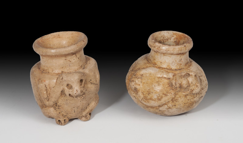 PREHISPÁNICO. Cultura Maya. Lote de dos frascos medicinales y/o de tabaco (600-8...