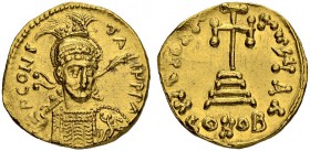 Constantinus IV, 668-685. Solidus 681/685, Constantinopolis. Officina A. Obv. Bust 3/4 facing of fine style with short beard, helmet and cuirass, hold...