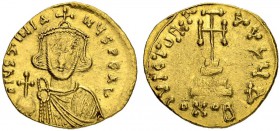 Justinianus II, 1st Reign, 685-695. Solidus 687-692, Constantinopolis. Officina Δ. Obv. Crowned bust with beard facing, wearing chlamys and holding gl...