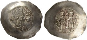 Manuel I, 1143-1180. Electrum aspron trachy 1160/1164 (?), Constantinopolis. Obv. Christ, nimbate, standing facing on dais, wearing tunic and colobium...