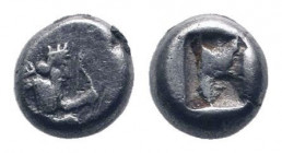 ACHAEMENID EMPIRE. Time of Xerxes II to Artaxerxes II.Circa 420-375 BC.AR 1/3 Siglos.Persian king or hero in kneeling-running stance right, holding da...