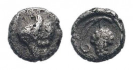 CILICIA.Soloi.Circa 410-375 BC. AR Obol.Head of Athena to right, wearing Attic helmet / Grape bunch within linear circle.BMC 24.Fine.


Weight : 0.2 g...