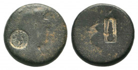 UNCERTAIN.AE Bronze. Head od men to righy, Countermark / Blank worn surface, Countermark, Club .Howgego 


Weight : 10.6 gr

Diameter : 21 mm