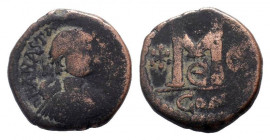 ANASTASIUS I.491-518 AD. Constantinople mint.AE Follis. DN ANASTASIVS PP AVG, pearl diademed, draped, cuirassed bust right / Large M, star left, cross...