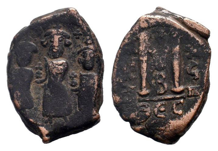 HERACLIUS with HERACLIUS CONSTANTINE and MARTINA.610-641 AD.Thessalonica mint.AE...