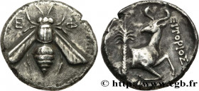 IONIA - EPHESUS
Type : Tétradrachme 
Date : c. 350-340 AC. 
Mint name / Town : Éphèse, Ionie 
Metal : silver 
Diameter : 23,5  mm
Orientation dies : 1...