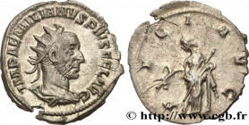 AEMILIANUS
Type : Antoninien 
Date : 253 
Mint name / Town : Rome 
Metal : billon 
Millesimal fineness : 350  ‰
Diameter : 22  mm
Orientation dies : 6...